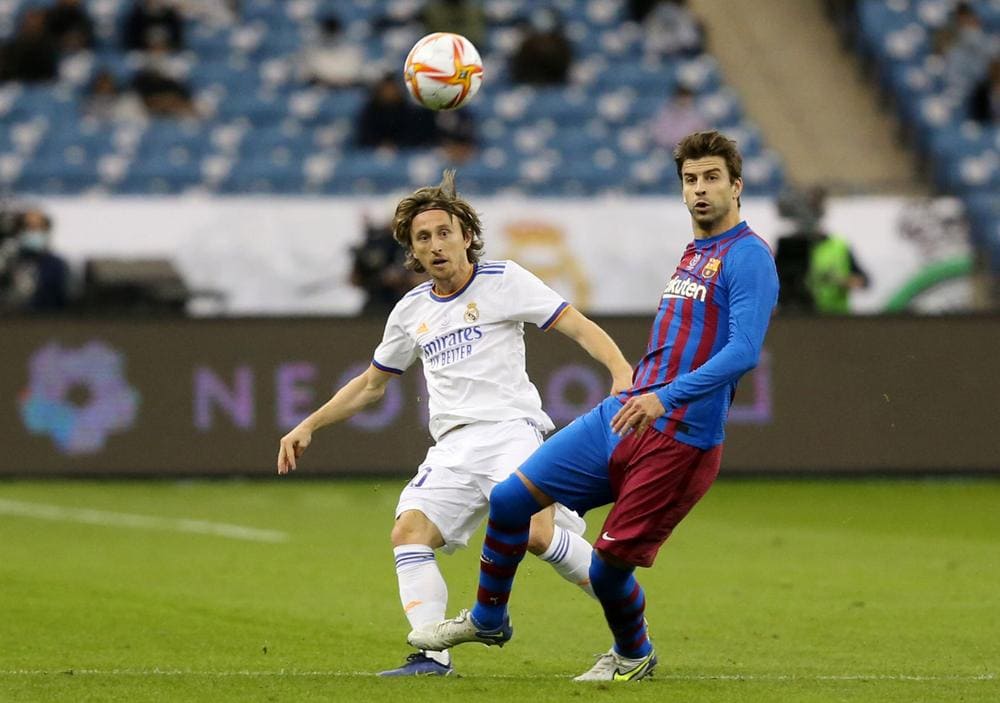 معلقي والقنوات الناقلة لكلاسيكو العالم بين ريال مدريد وبرشلونة في الدوري الإسباني