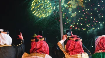 الالعاب النارية تُضفي سحرًا على عيد الاضحي المبارك في