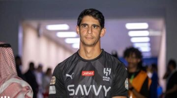 مثل أي مباراة تعليق الحارس المغربي للهلال على ديربي