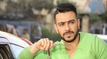 المصرية تستجيب لفنان منع من الصلاة ماذا فعلت؟ فيديو